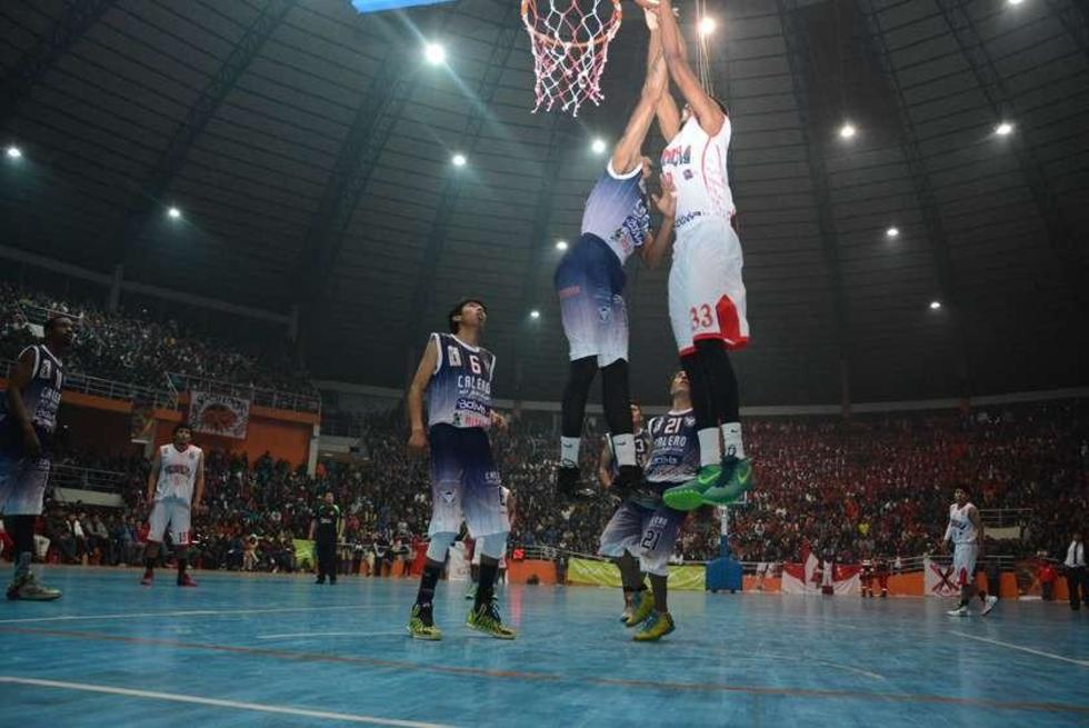 La localía del clásico del básquetbol genera polémica