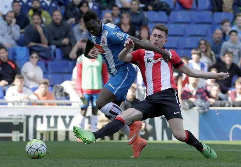 UEFA descarta jugar partidos a puerta cerrada 