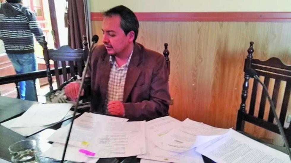 Concejal arraigado califica de política la situación jurídica en su contra