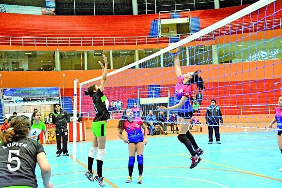 Santa Rosa vence a Lupita y se corona campeón de voleibol