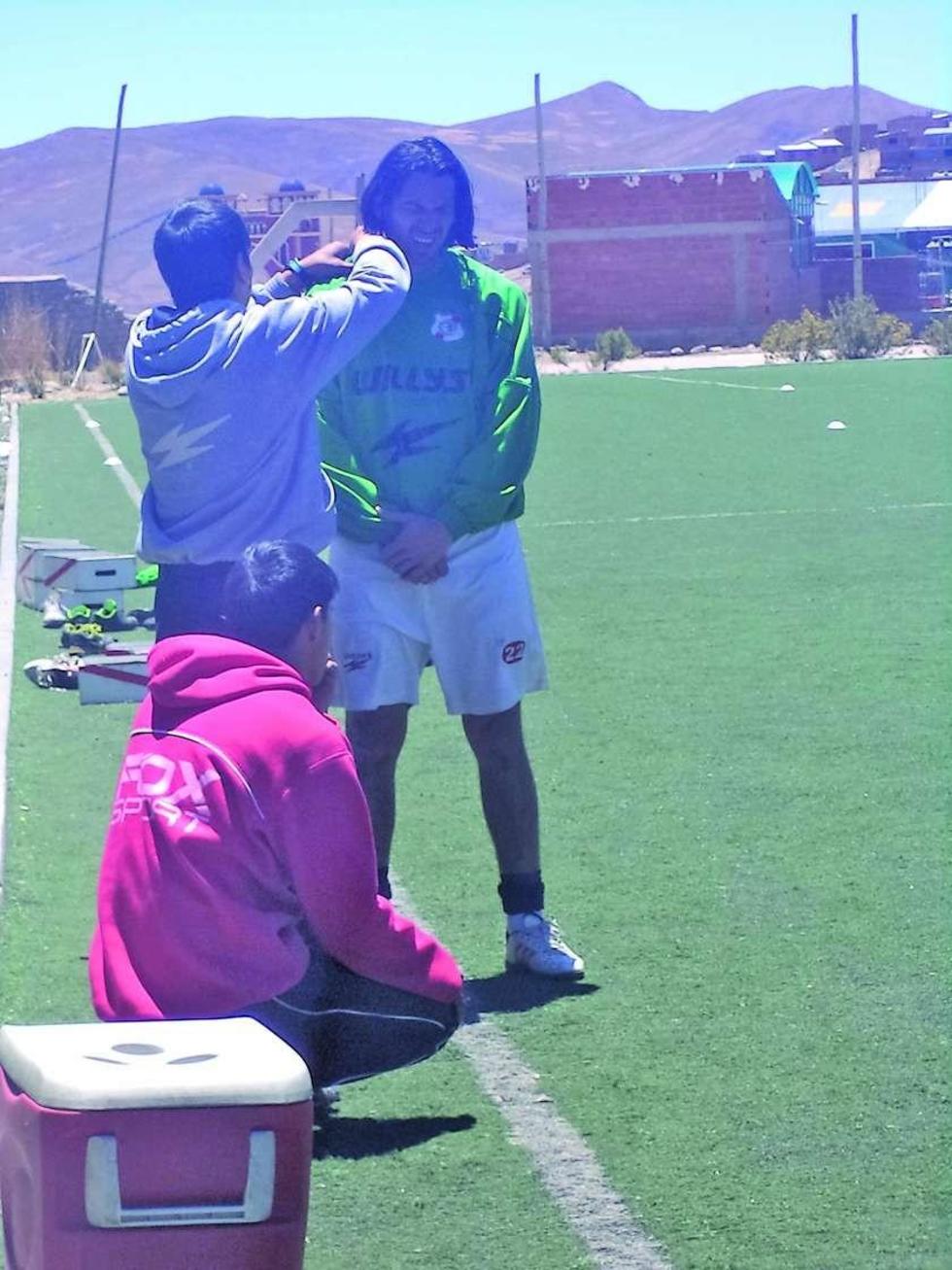 Hoy se conocerá si Salazar llegará al partido del sábado