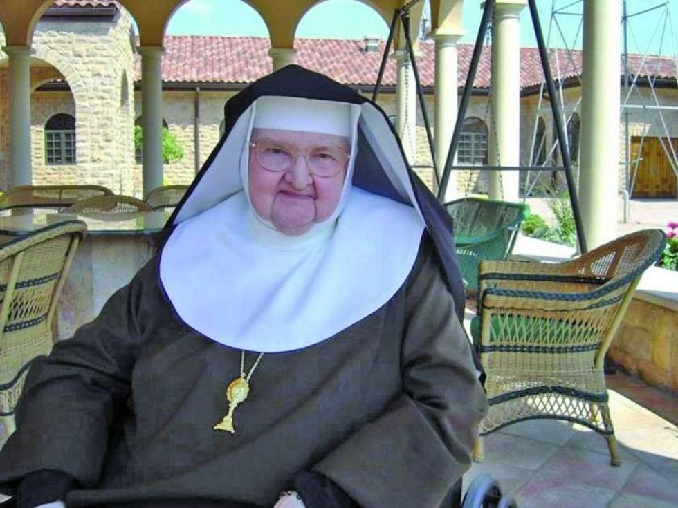 Fallece monja que creó un  canal en una cochera