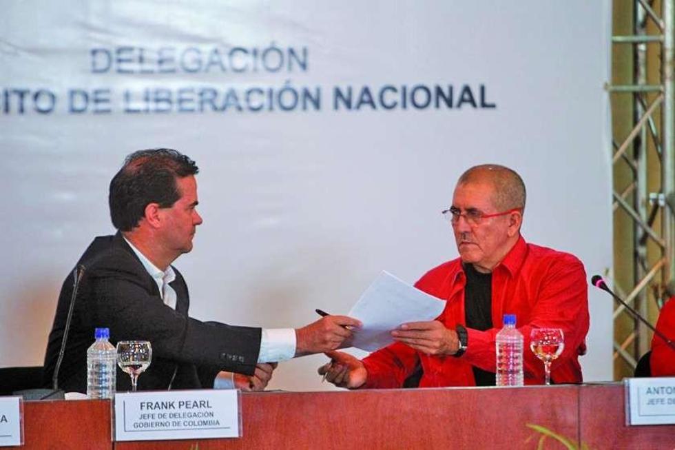 Colombia anuncia el inicio de la negociación de paz con el ELN