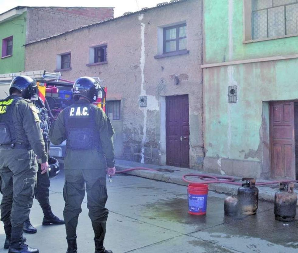 Fuga de gas provoca un incendio en una casa