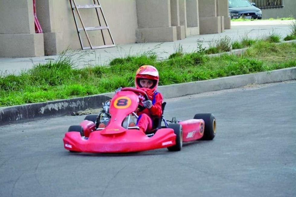 Niños podrán conducir los kartings gratis 
