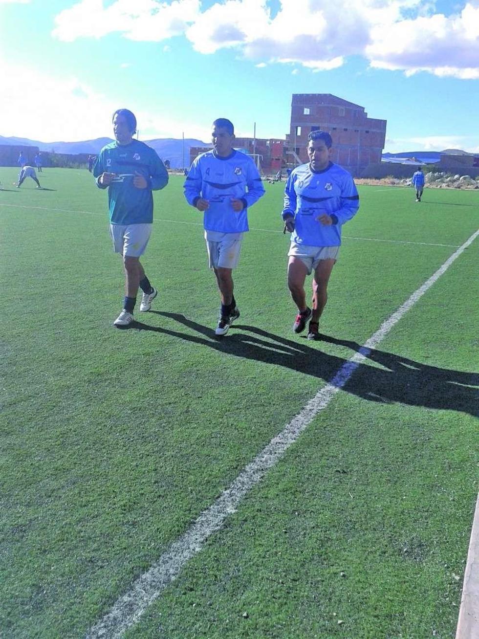 Salazar, Sánchez y Peña cumplen trabajo diferenciado