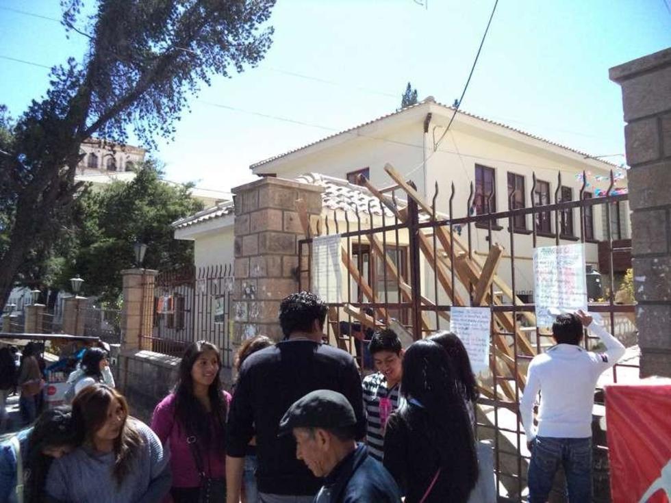 La UATF alcanza un acuerdo con becarios 