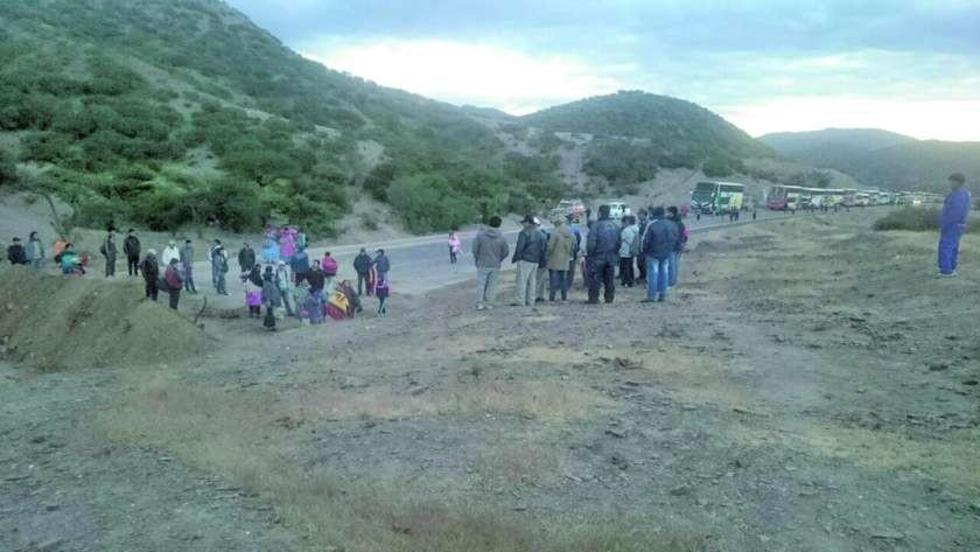 Transportistas levantan bloqueo hacia Villazón