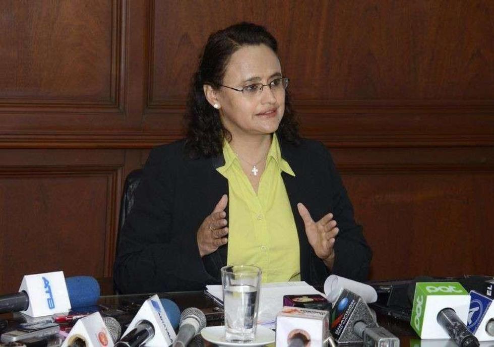 Gobierno aclara que la venta de acciones de Doria Medina fue legal