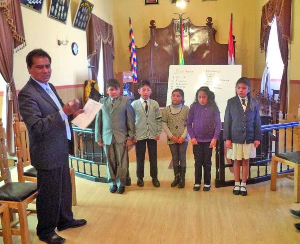 Hoy sesionan los niños concejales