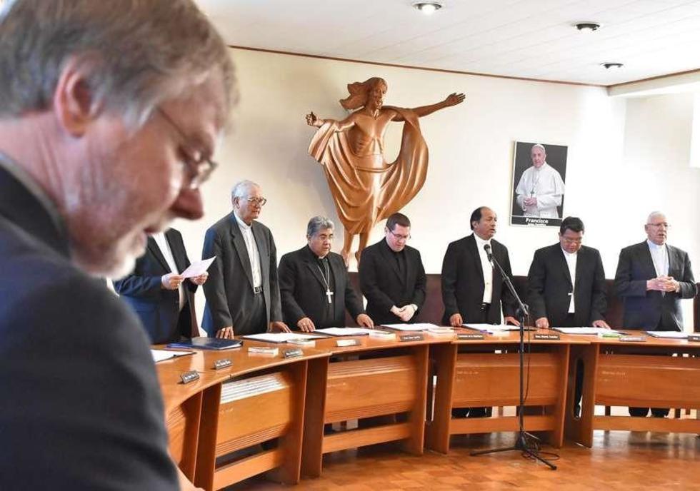Cuestionan al Gobierno por permitir el aborto