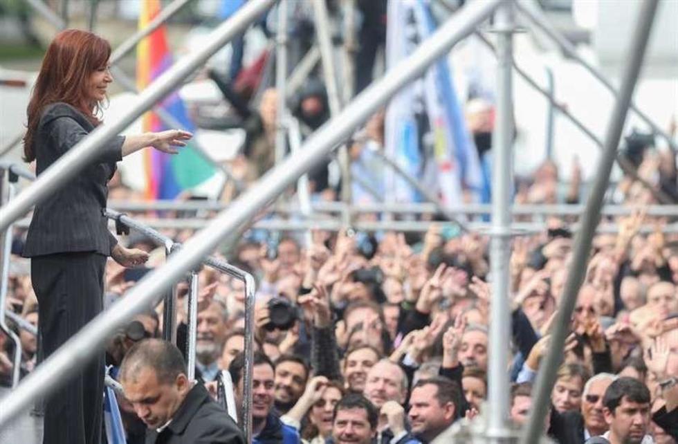 Cristina Fernández dice que se someterá a procesos judiciales