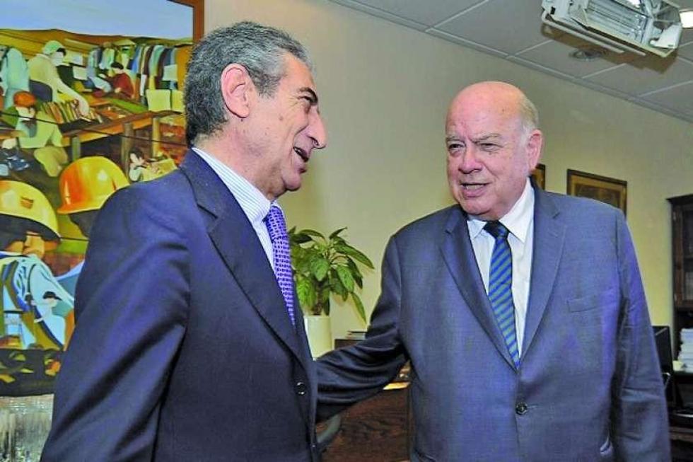 Exigen que Insulza hable solo del mar 