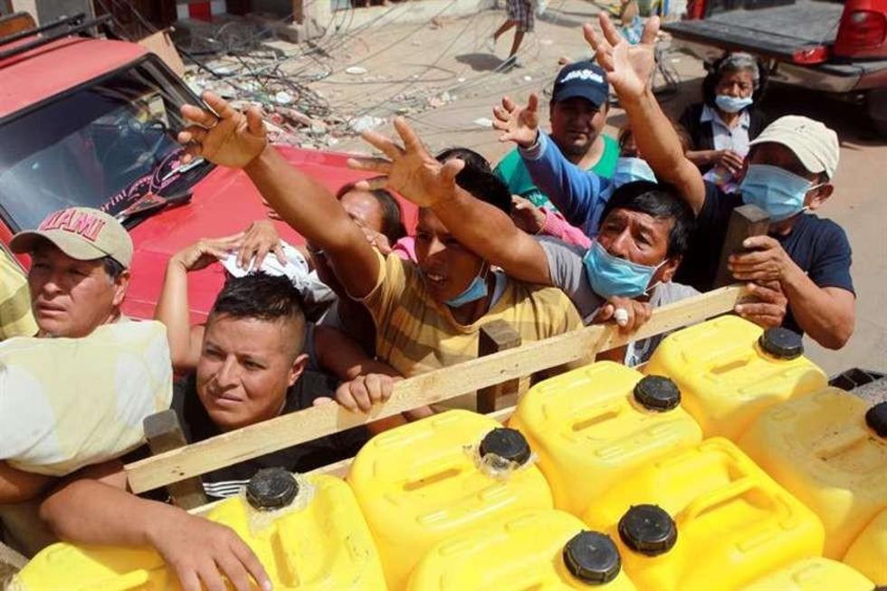 Desesperación cubre de tensión  la entrega de ayuda en Ecuador