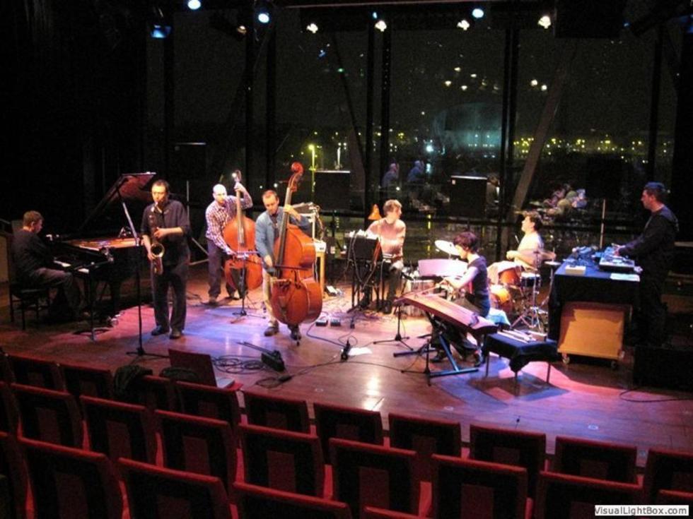 Se menciona al jazz de motor de la paz