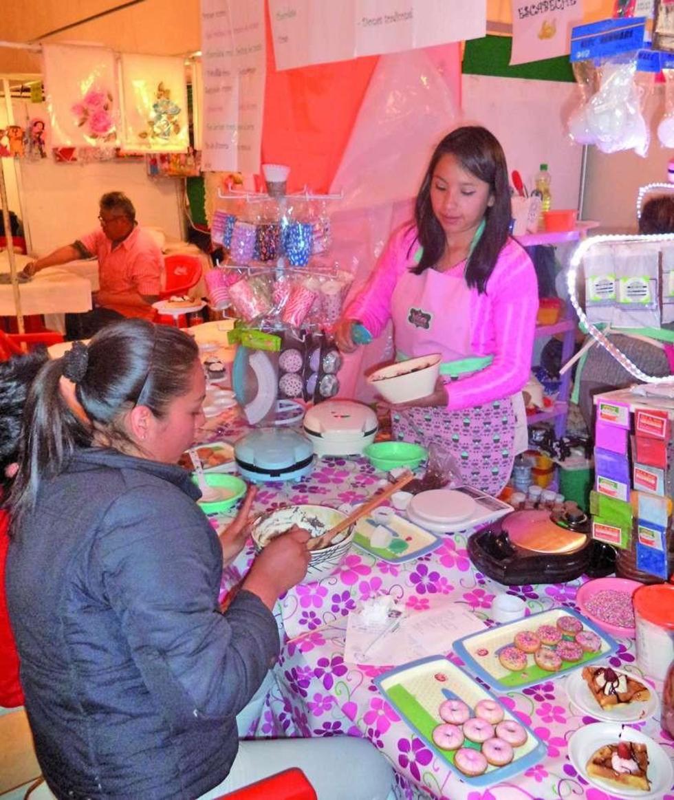 Comienza la feria de arte decorativo y manualidades