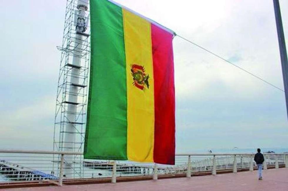 Insulza habla de mejorar el acceso al mar para Bolivia