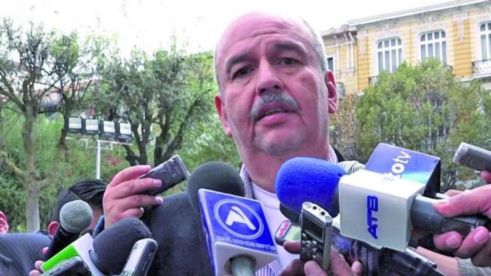 UD: el defensor murió desde que Tezanos fue posesionado