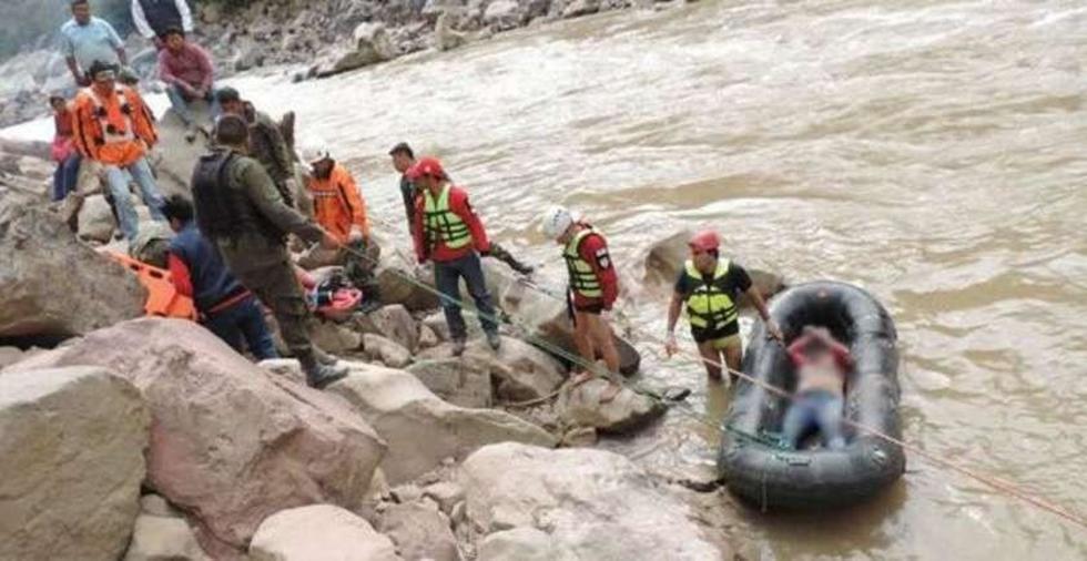 Mueren 7 personas al caer una vagoneta al Pilcomayo