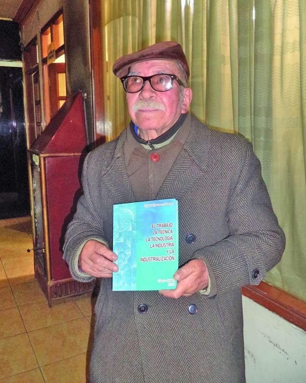 Se difunde nuevo libro del abogado Rafael Quintana