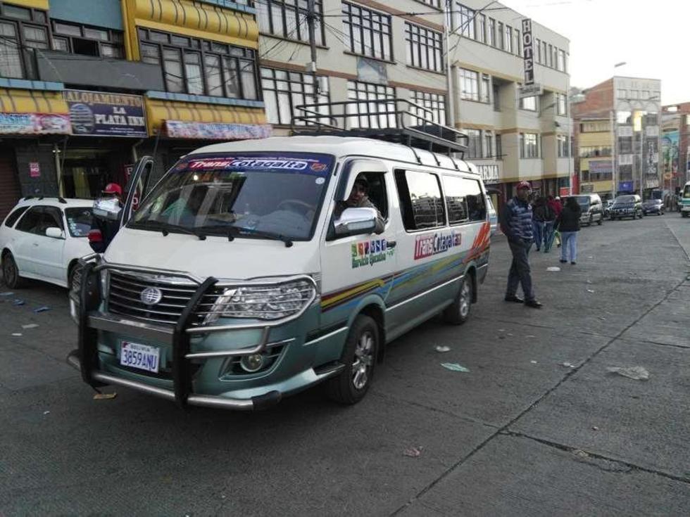 Inicia un bloqueo víal en Cotagaita por obras