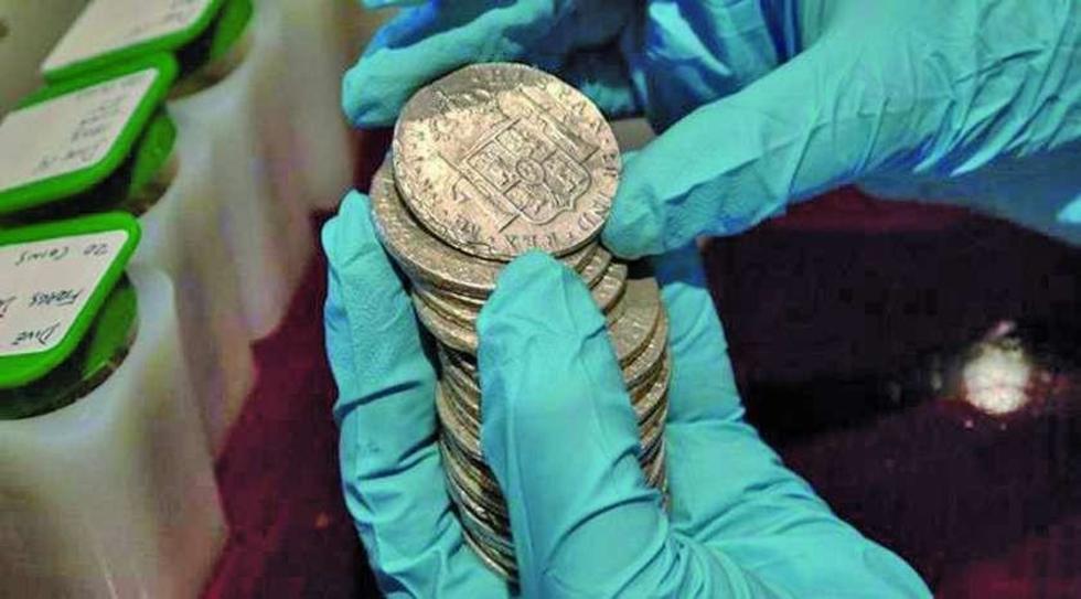 Volverán monedas recuperadas de galeón