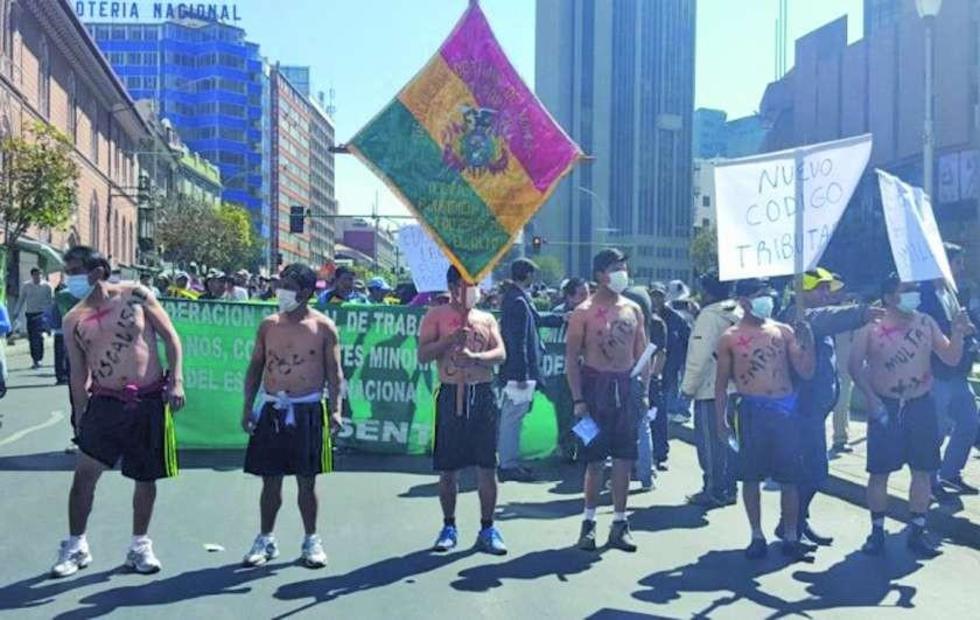 La Paz está convulsionada por las marchas contra el Gobierno