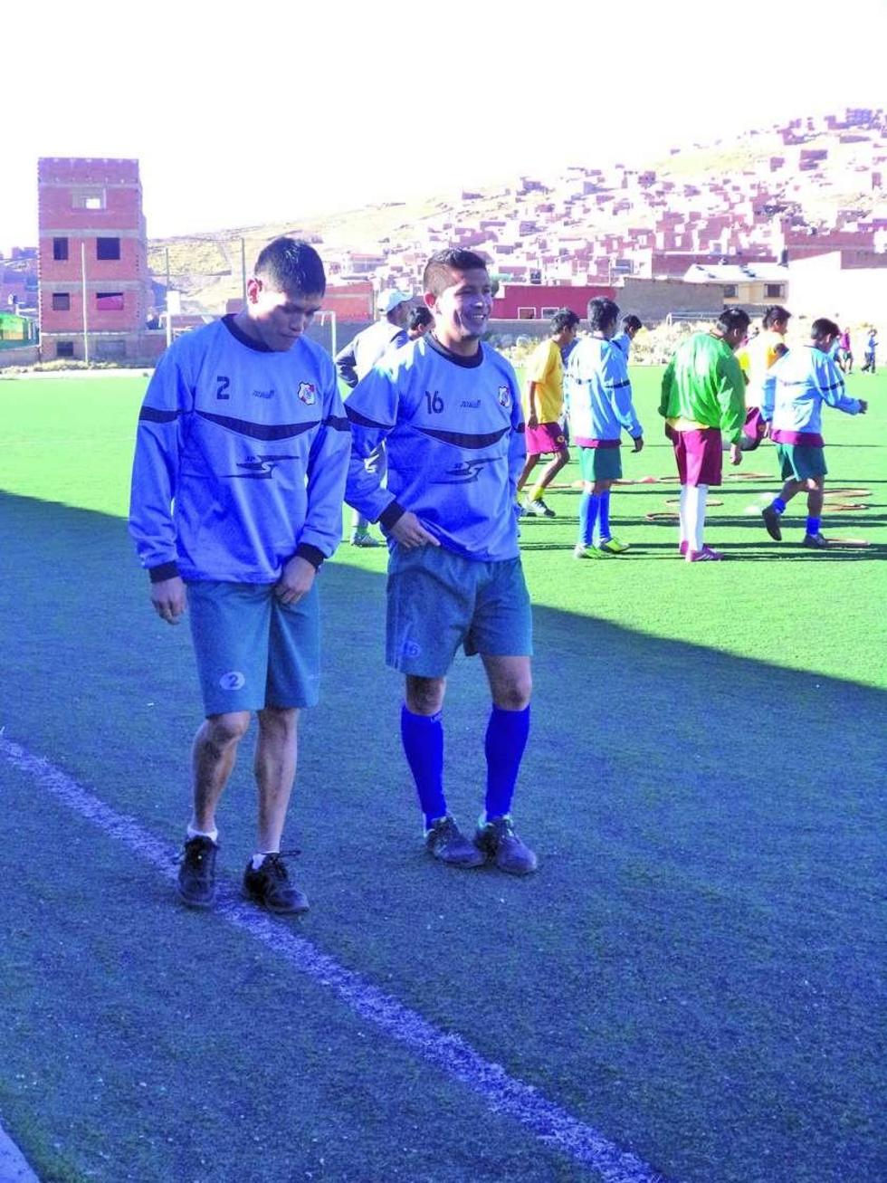 Lora y Torrico son dudas para el partido