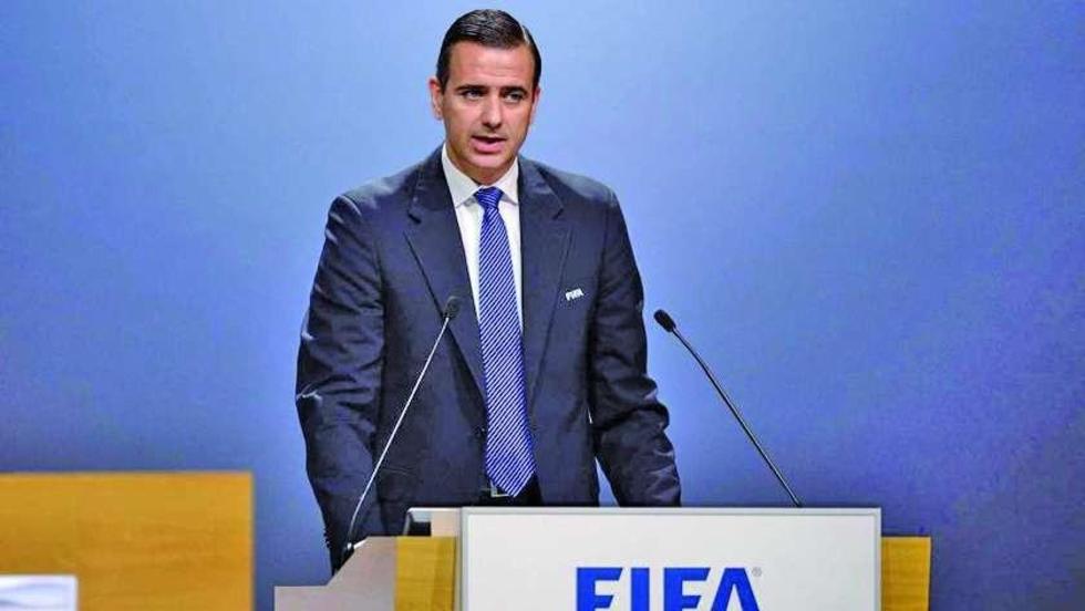 FIFA destituye a su secretario general