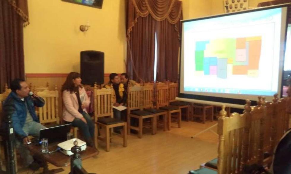 Alcalde proyecta la construcción de un edificio municipal en 2017 