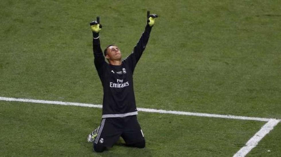 Navas, el primer tico en ganar la Copa