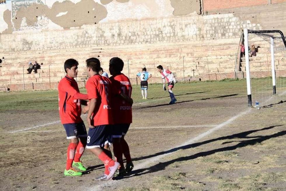 Wilster Cooperativas gana y es el nuevo líder del torneo de la AFP 