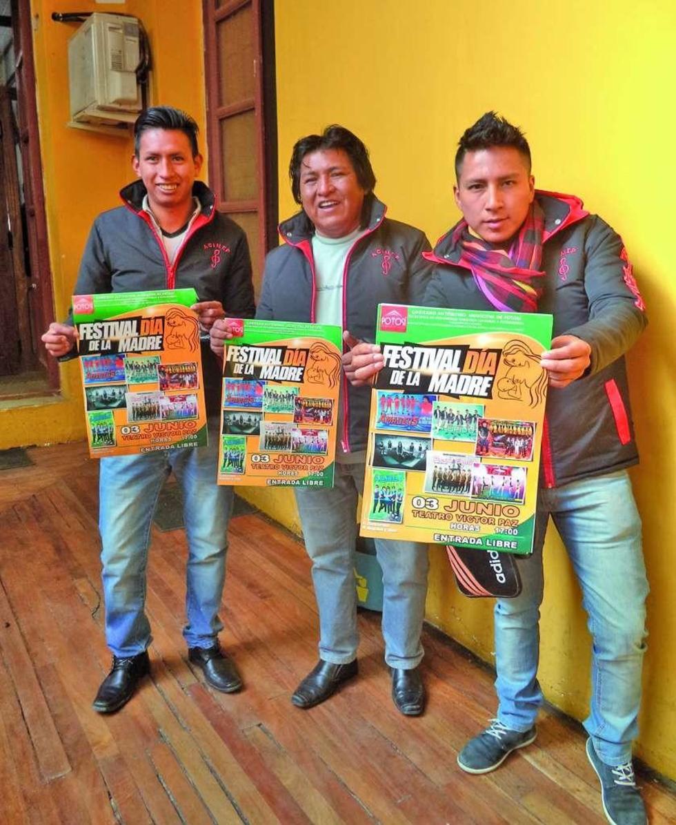 Músicos actúan hoy para festejar el Día de la Madre