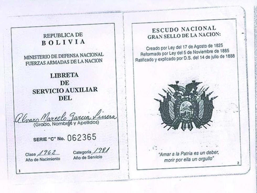 Fiscalía recibe datos de la Libreta Militar de Álvaro García Linera