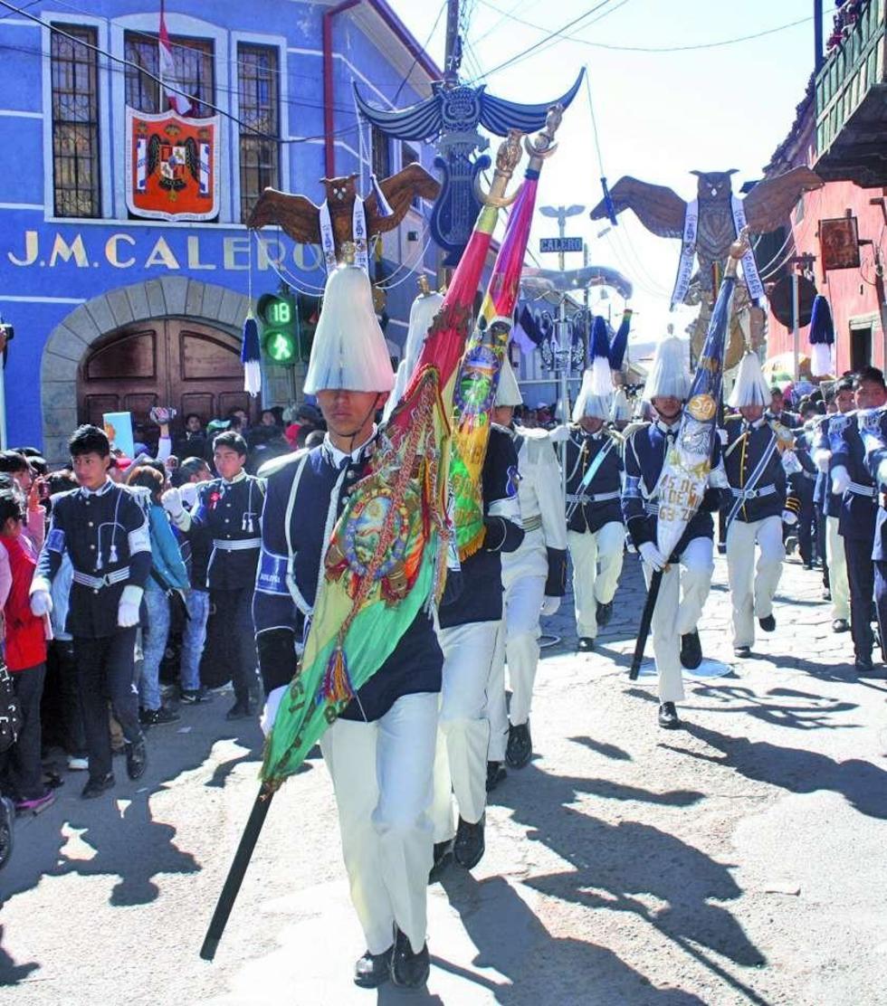 Colegio Calero celebra su 75 aniversario de creación