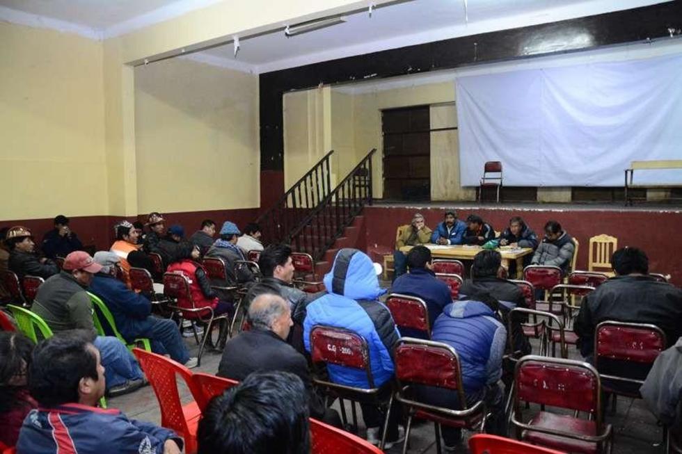 Trabajadores piden que el Gobierno se abra al diálogo