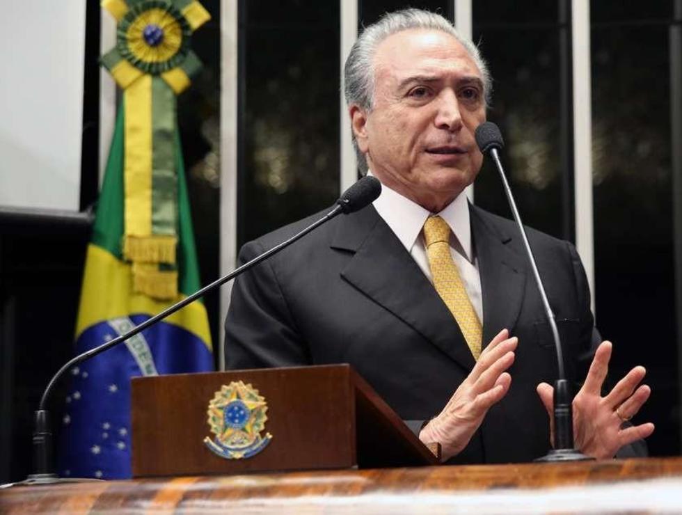 Delatan más sobornos de los afines a Temer