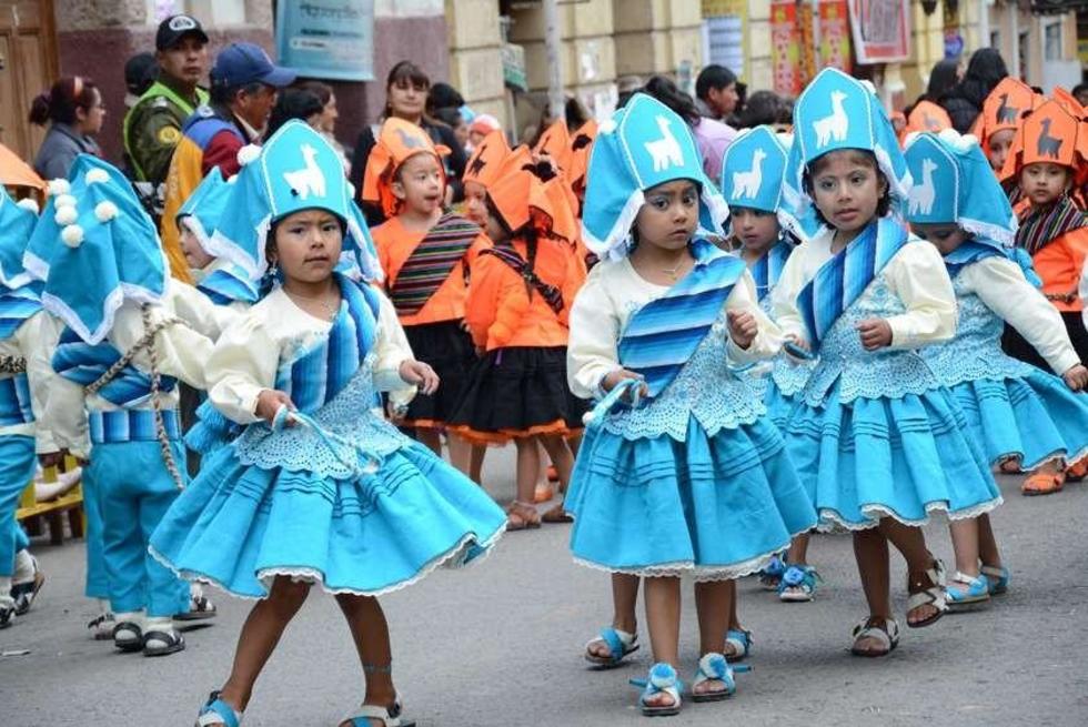Convocan a la fiesta de Mini  Ch’utillos