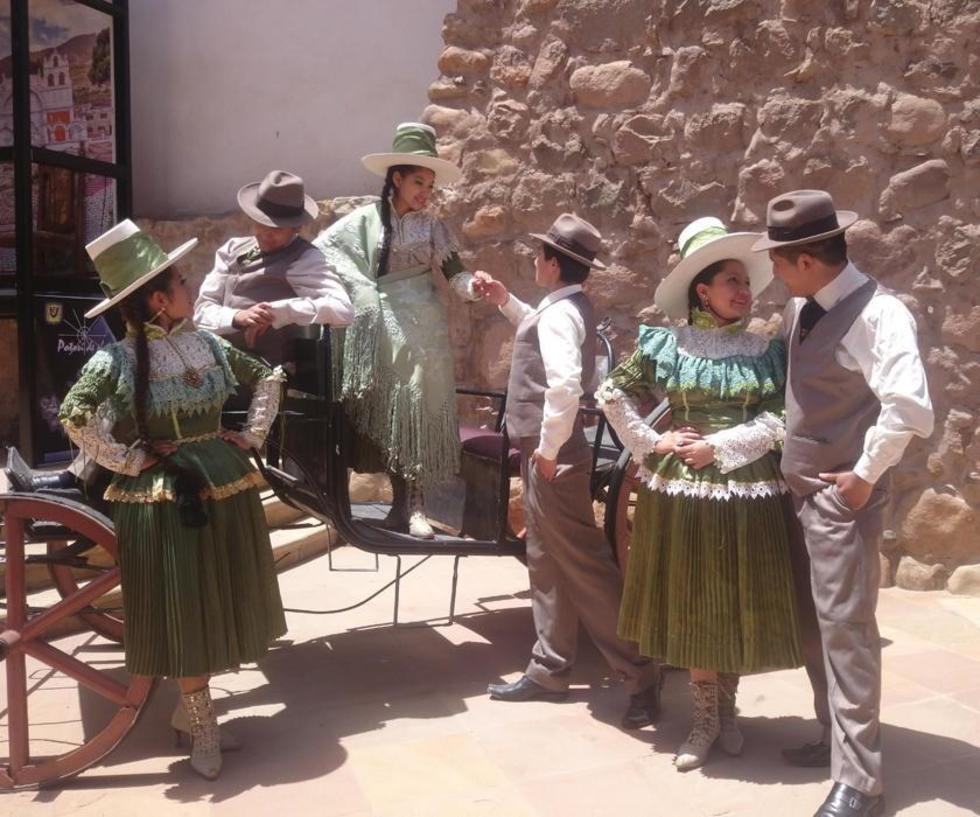 La cueca se baila el 21 de octubre