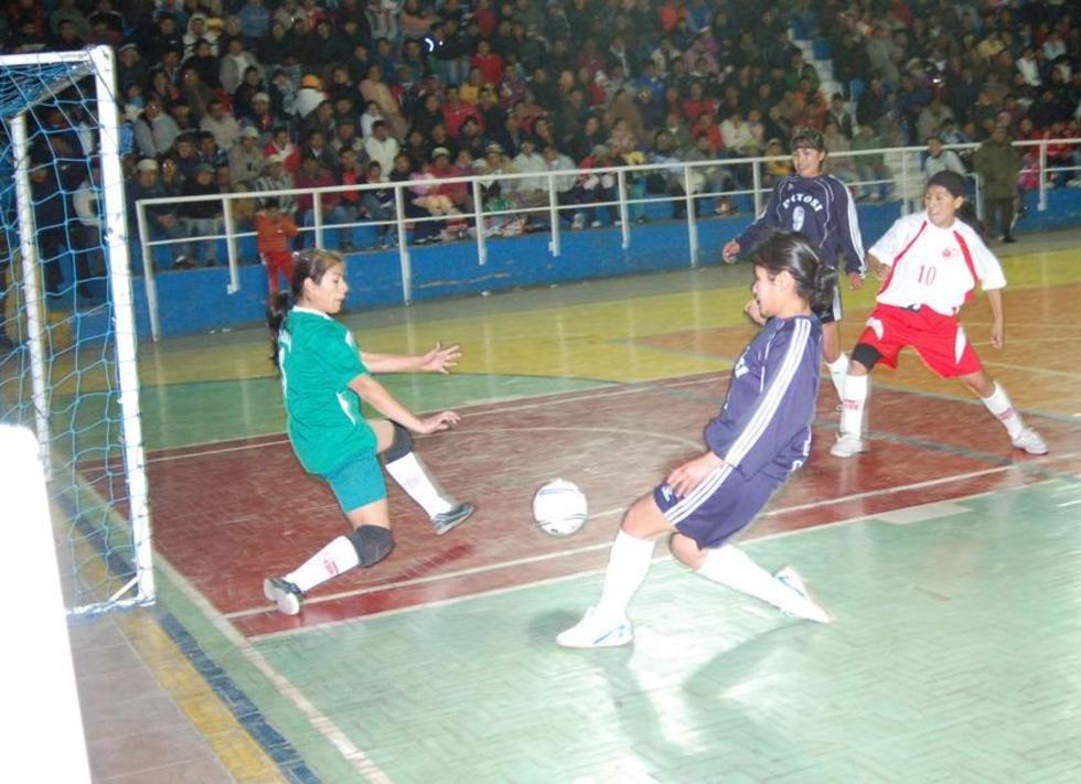 Nakever y Deportivo Criters buscan su pase a las eliminatorias en Llallagua