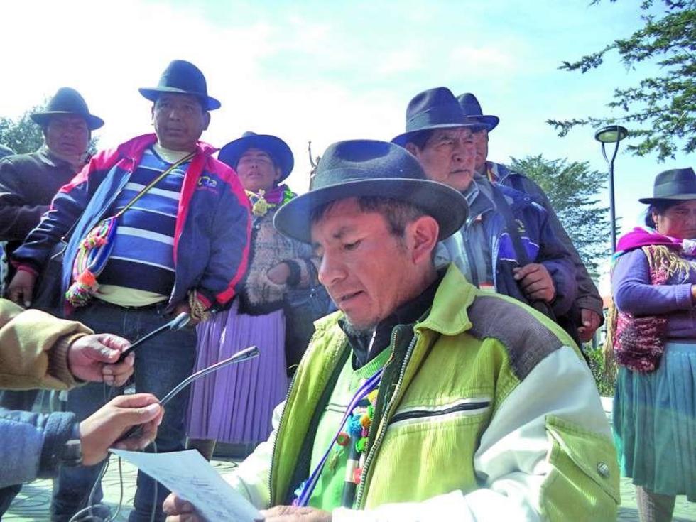 Comunarios rechazan que Aapos administre el agua