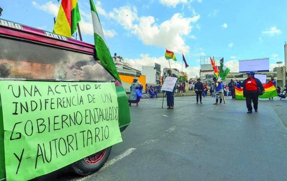 El Gobierno invita a los discapacitados a dialogar pero no tratarán el bono