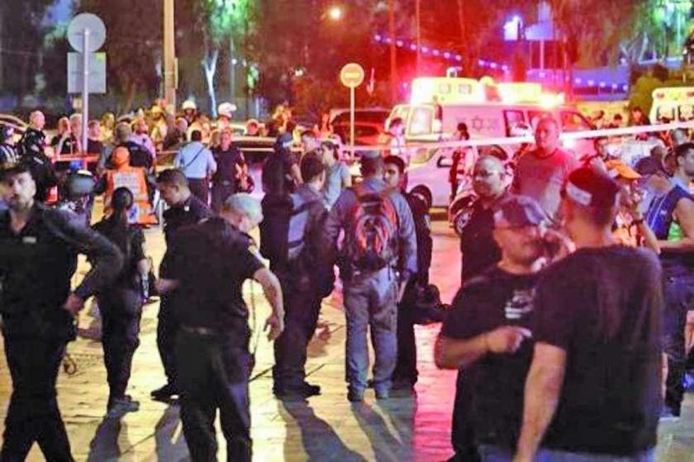 Cuatro personas mueren en un atentado palestino en Tel Aviv