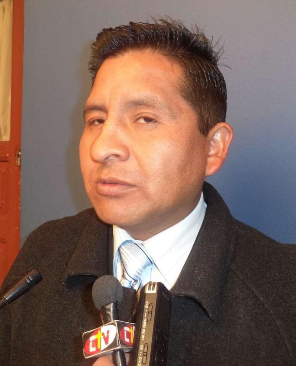 Abogado defensor pide salida alternativa para chofer de bus siniestrado