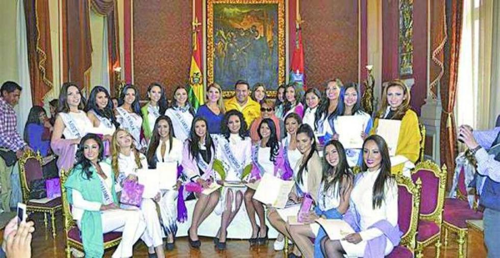 El Miss Bolivia arranca en La Paz con varias visitas y paseos por la ciudad
