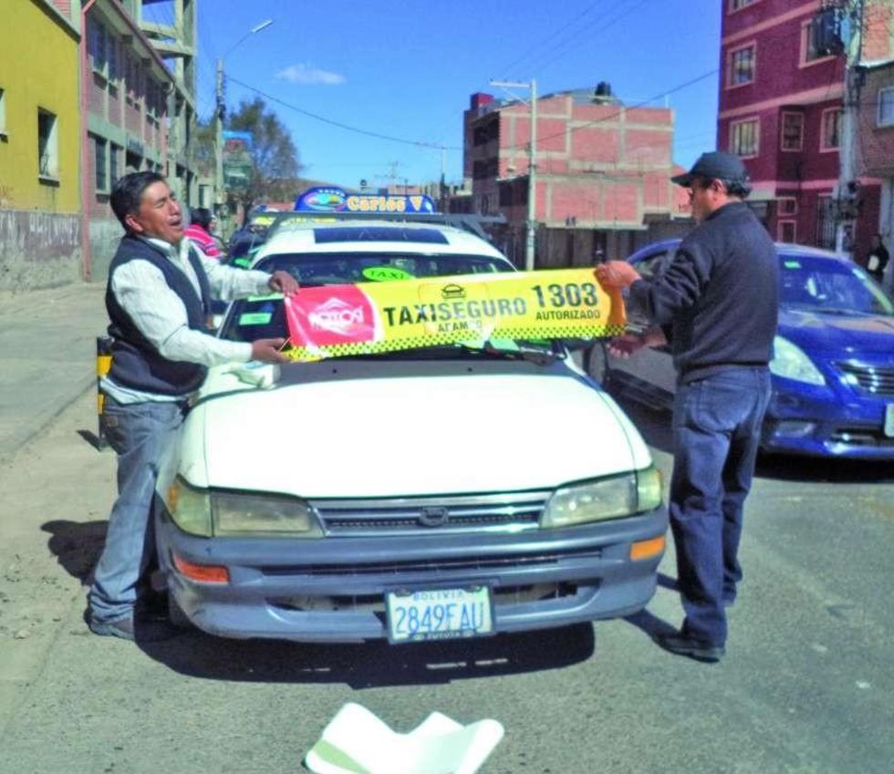 Continúa la identificación de radiotaxis