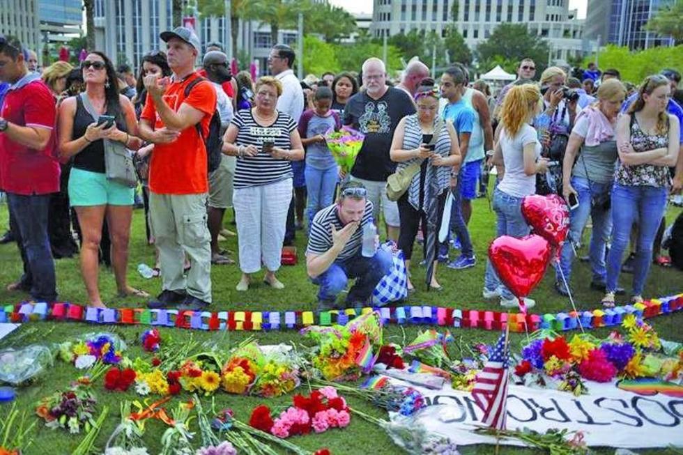EE.UU. investiga aún la matanza  de Orlando en medio del debate