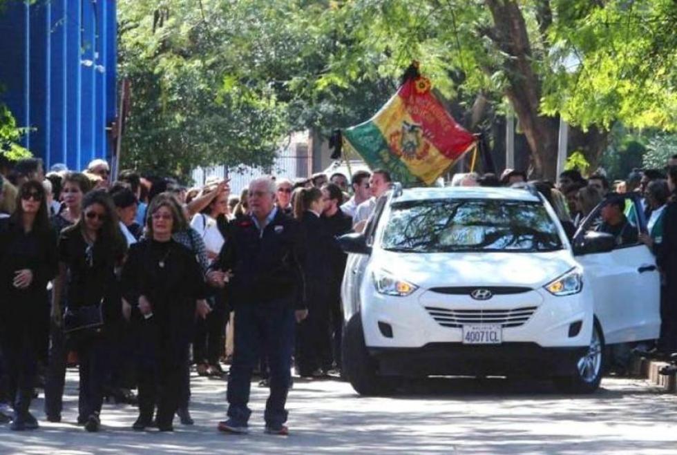 Despidieron por última vez a Pedro Rivero Mercado, director de El Deber
