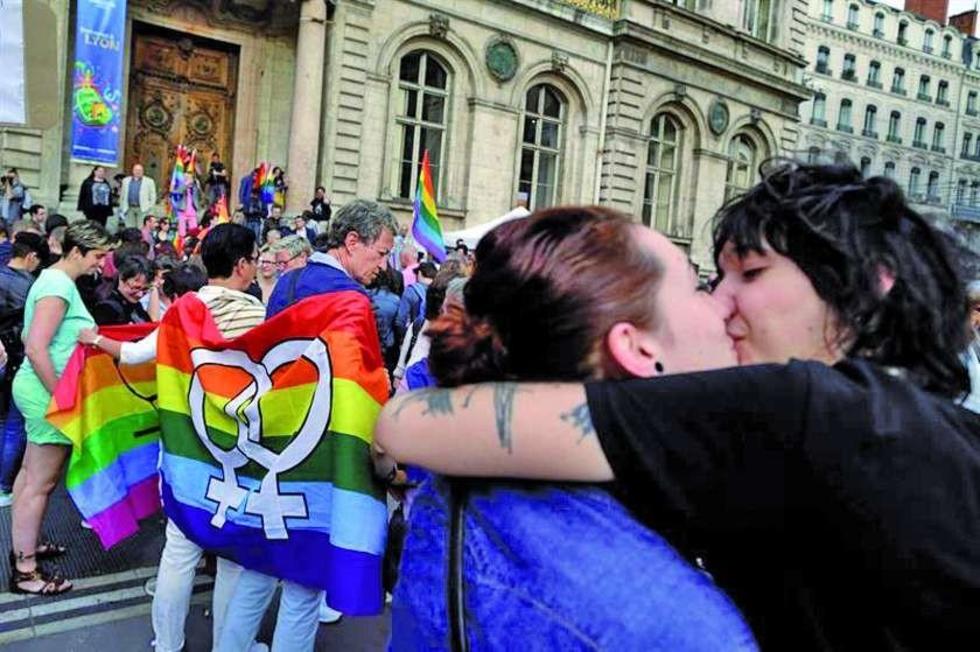 Obama llega a Orlando sin que haya avances de investigación