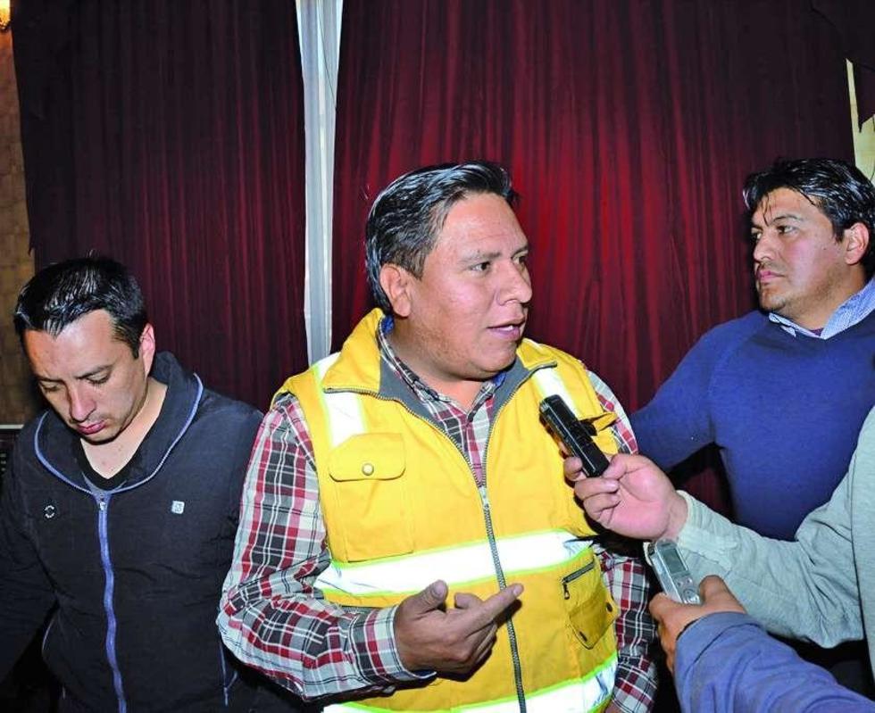 Alcalde reacciona molesto  por propuesta de concejala